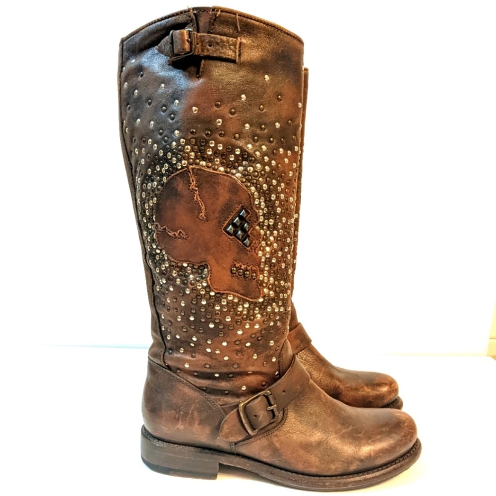 ISO Frye Black Studded Skull Boots Booties Jenna Skull 8 - Picture 2 of 2
